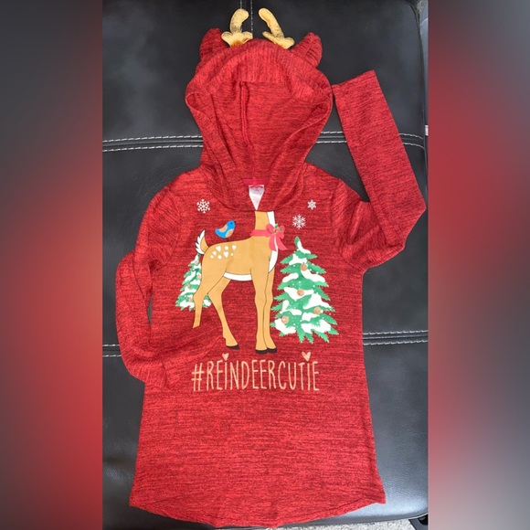 EUC Girls Christmas Reindeer Hoodie Size M (7-8) (2 for $15) - Picture 2 of 5
